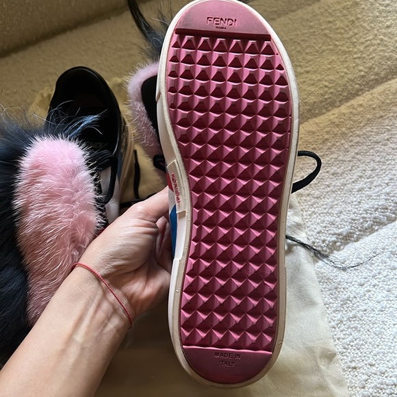 Fendi pink fur sneakers - Picture 9 of 12